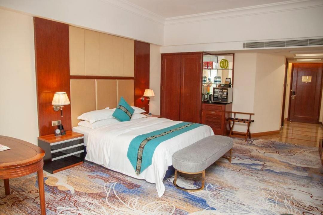 Gladden Hotel Jiangmen Extérieur photo